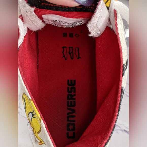 Converse Looney Tunes x Chuck Taylor All Star Hi 'Sylvester & Tweety' Sneakers - Picture 10 of 13